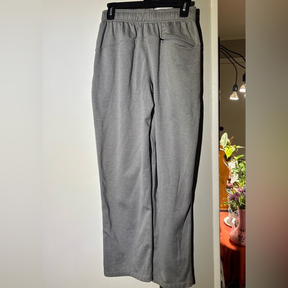 Men's Gray Sweatpants - Picture 2 of 4